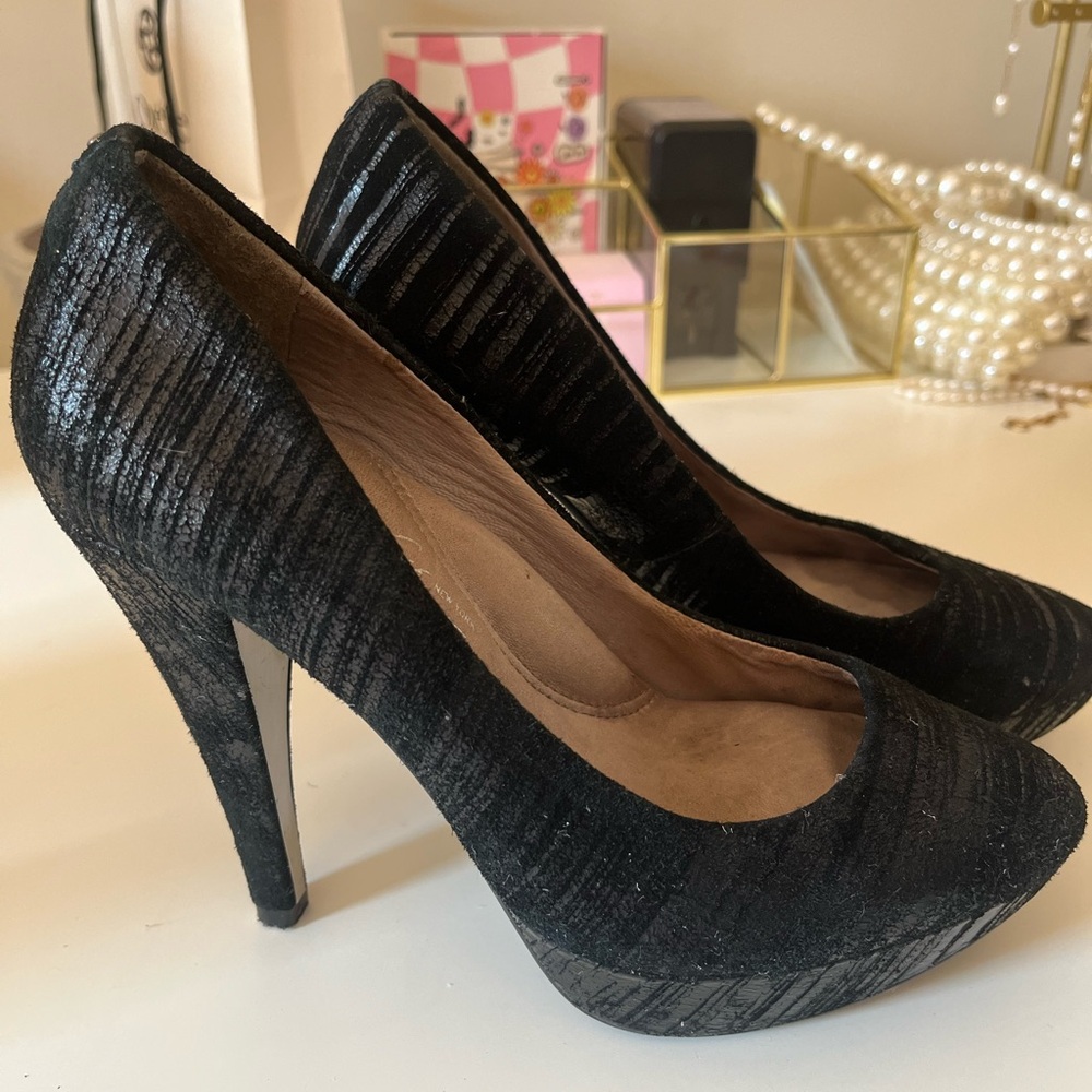 Women's Kenneth Cole Black Platform Heels Size 6